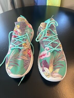 Tropical Flamingo Print Knit Sneakers - Mint Laces